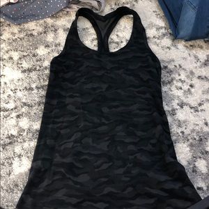 Lululemon tank